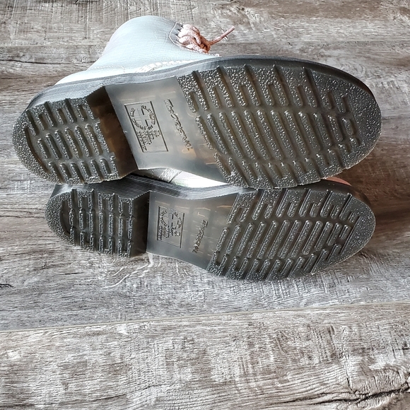 DR. MARTENS PASCAL CROCODILE PINK EYE BOOT - Picture 11 of 11